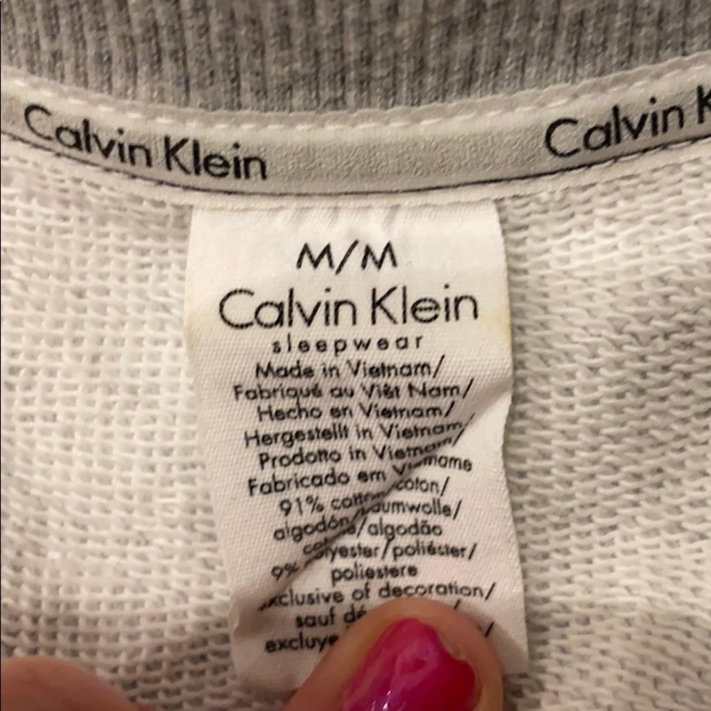 Sweatshirt - Picture 2 of 2